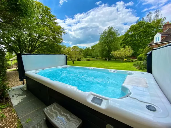 Wellis Danube Swim Spa