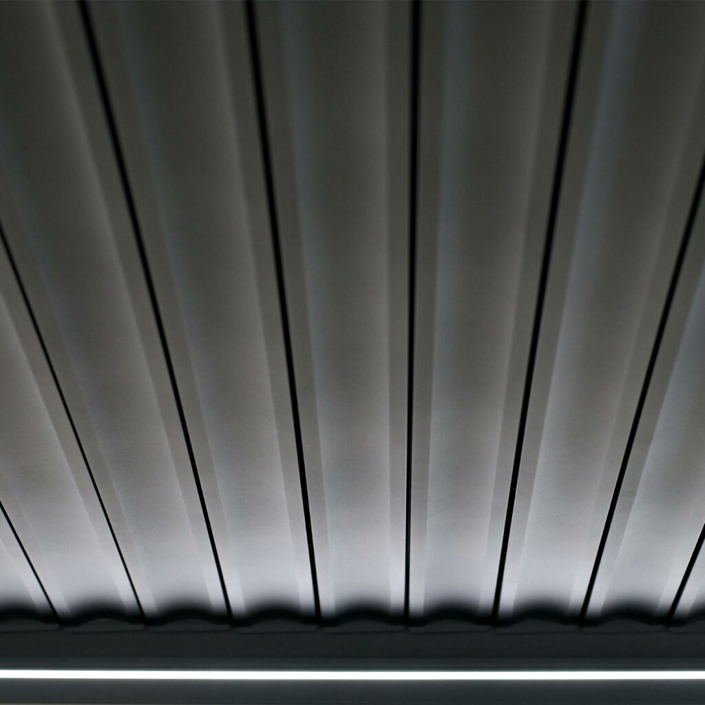Wellis Motoinflex pergola detail