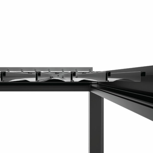 Wellis Motoinflex pergola detail