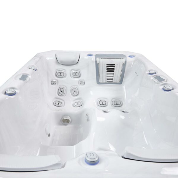 Wellis Teide hot tub detail