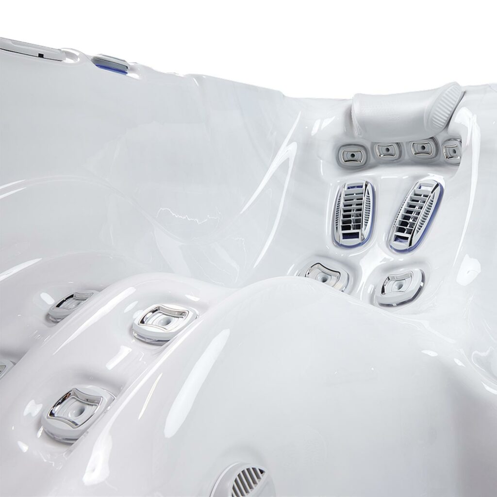 Wellis Teide hot tub detail