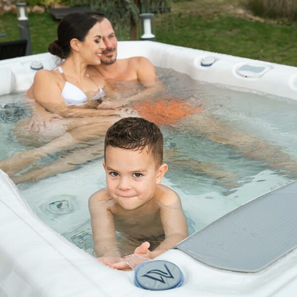 Wellis Teide hot tub lifestyle