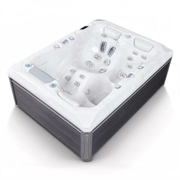 Wellis Teide hot tub side view