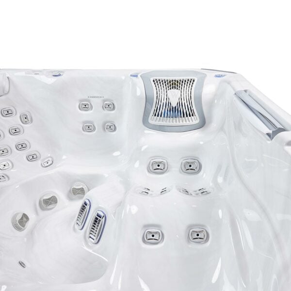 Wellis Kilimanjaro Life hot tub detail