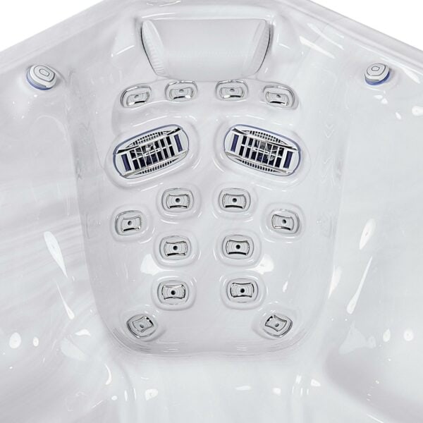 Wellis Kilimanjaro Life hot tub detail