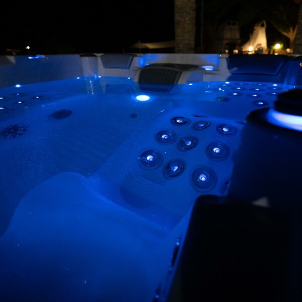 Wellis Olympus Life hot tub lifestyle