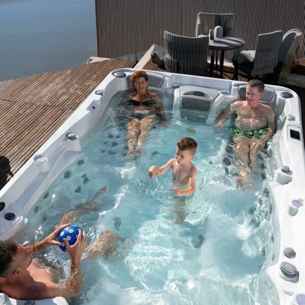 Wellis Olympus Life hot tub lifestyle